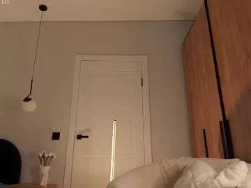 Offline tollysage on Chaturbate