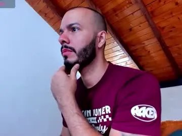 tom_bailey_ on Chaturbate