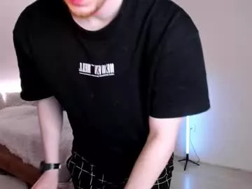 Offline toohornyserj on Chaturbate