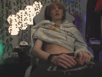 Offline twinkben04 on Chaturbate