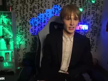 Offline twinkben04 on Chaturbate