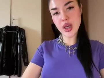 Offline urdevilbaby on Chaturbate