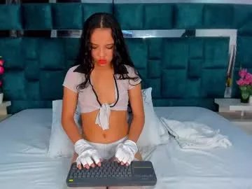 valtira_nova on Chaturbate