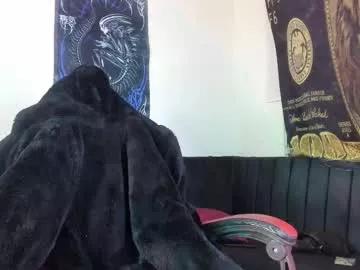 vampiredavyd on Chaturbate