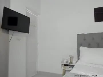 vayolet___ on Chaturbate