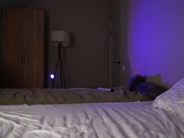 vikkilustfull on Chaturbate