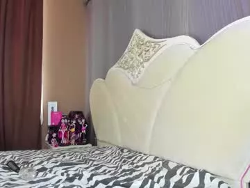 Offline vivianmiller_ on Chaturbate