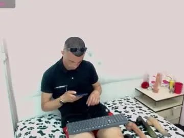 willstrongerx on Chaturbate