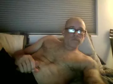Offline wingnutt765733 on Chaturbate
