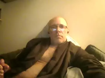 Offline wingnutt765733 on Chaturbate