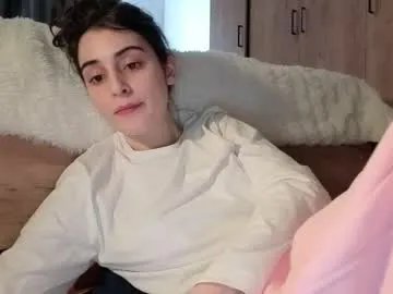 wonderland_stia — GOAL: tease [111 tokens left]  #18 #shy #natural #smile