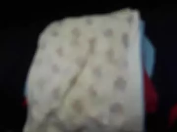 Freechat yellowsnakes on Chaturbate