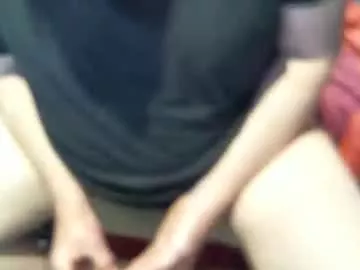 Freechat yellowsnakes on Chaturbate