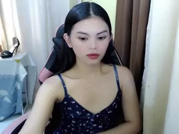 Offline yourlovelytranspinay on Chaturbate