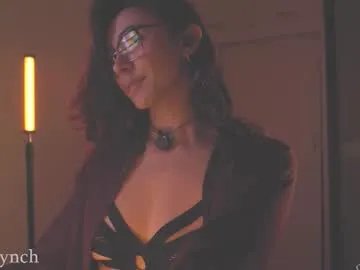 zarahlynch on Chaturbate