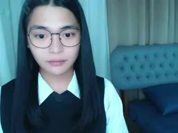 zhaviahale on Chaturbate