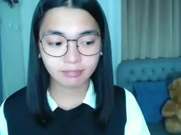 zhaviahale on Chaturbate