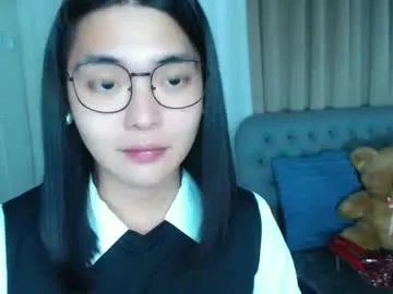 zhaviahale on Chaturbate