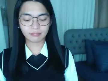 zhaviahale on Chaturbate
