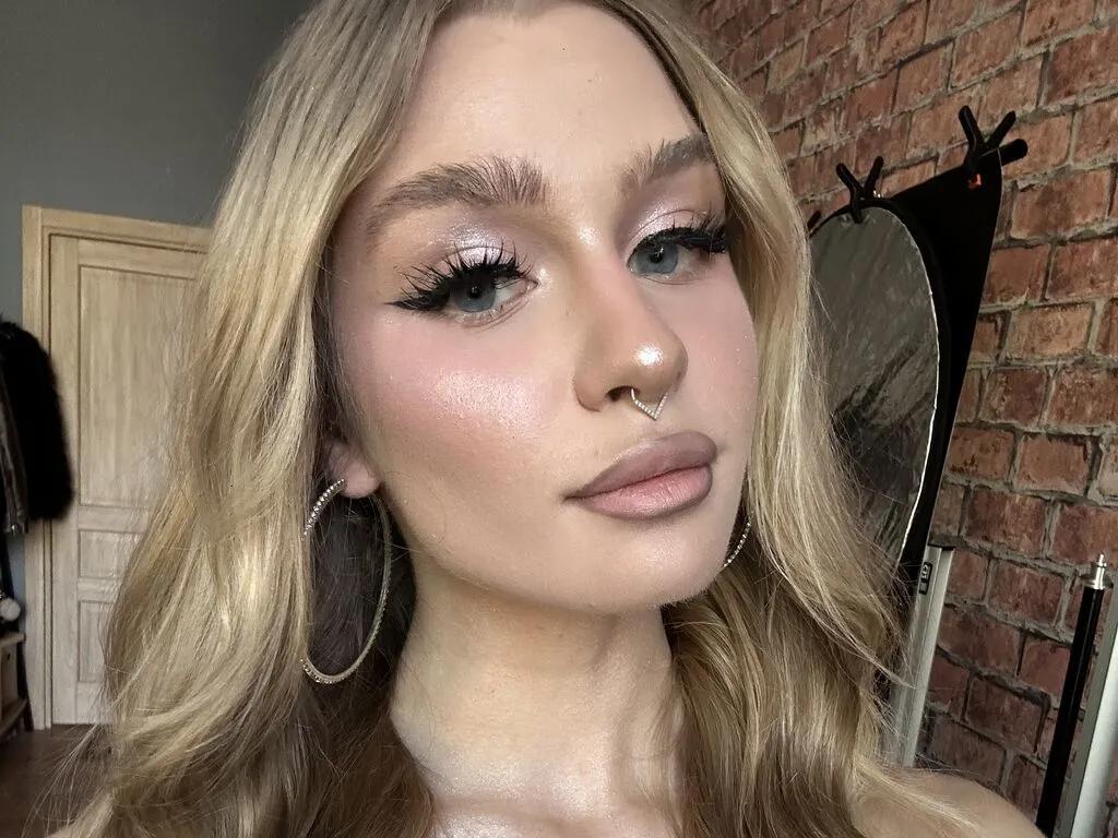 Private SaphiraLuxe on LiveJasmin