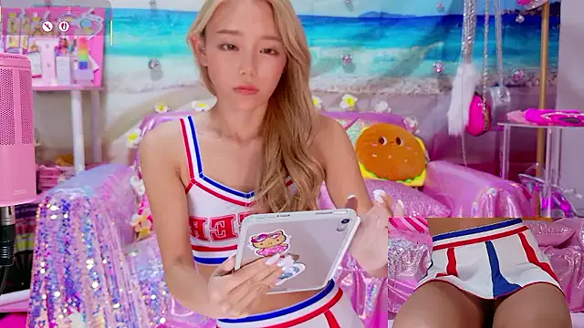 Offline -LOCOMOCO- on StripChat