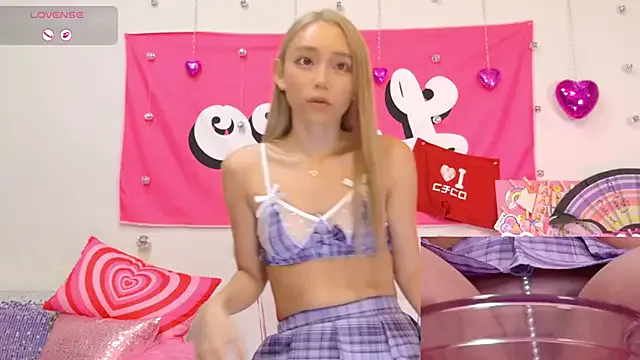 Offline -LOCOMOCO- on StripChat