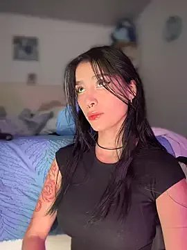 -Loren- on StripChat