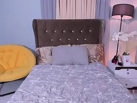 1HotAsianTS on StripChat