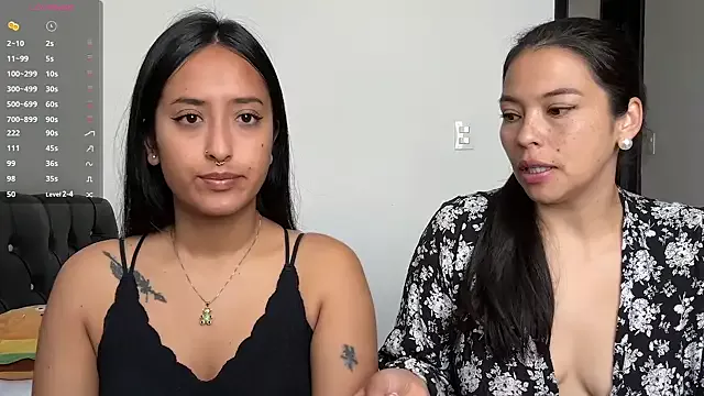 Freechat 2SummerLove1 on StripChat