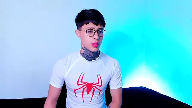 7_Saturno_7 on StripChat