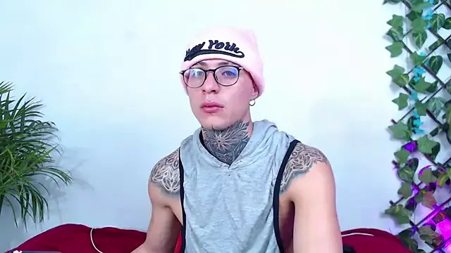 7_Saturno_7 on StripChat