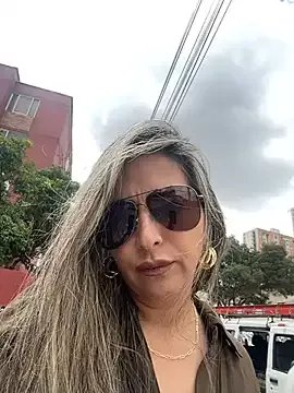 _Abril-Office1 on StripChat