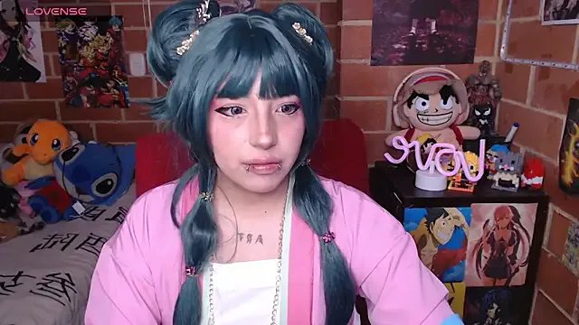 _alexa19pretty_ on StripChat