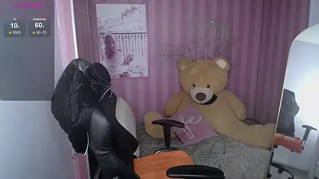 _Ambar72_b on StripChat