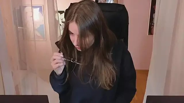 _AnnaStark_ on StripChat