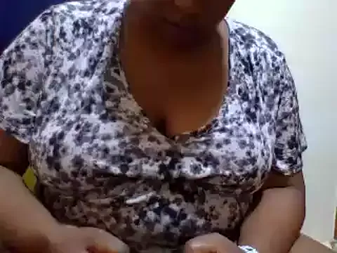 Offline _Ella20 on StripChat