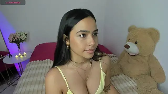 _Emily_Thompson_ on StripChat