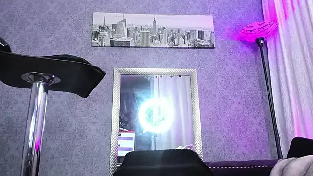 _kitty_wuichis on StripChat