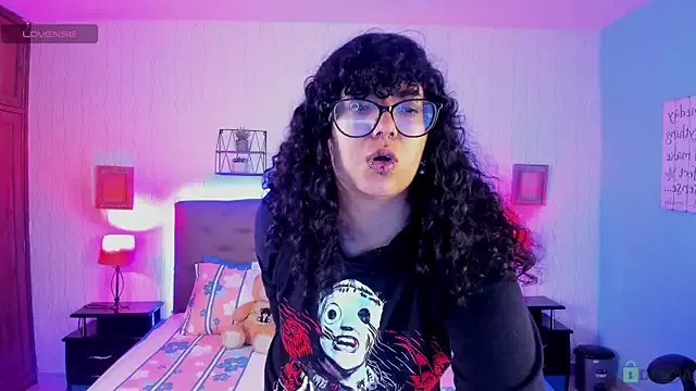 _Lilly_miller on StripChat