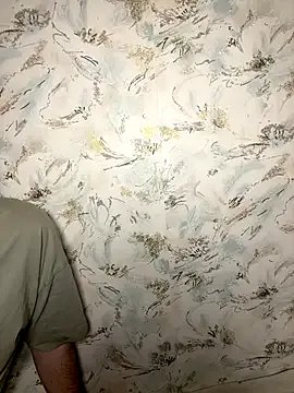 _Loveee_57 on StripChat