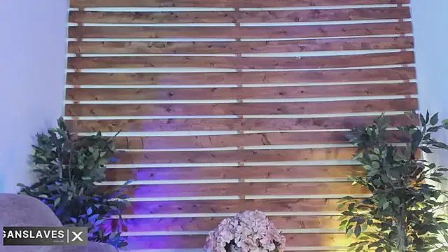 _MeganRain on StripChat