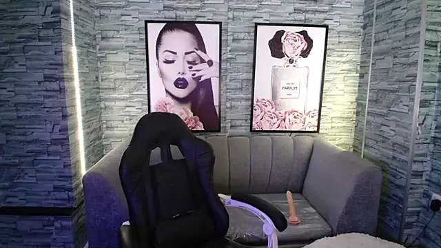 _Mia_sweet_b on StripChat