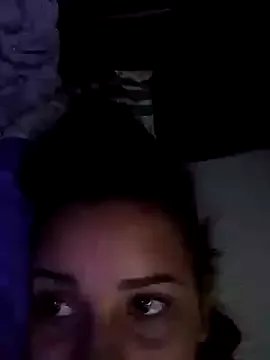 _Miaaleon on StripChat