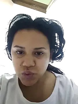 _Miaaleon on StripChat