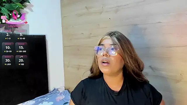 _nickypurple_ on StripChat