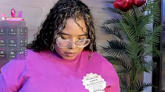 _nickypurple_ on StripChat