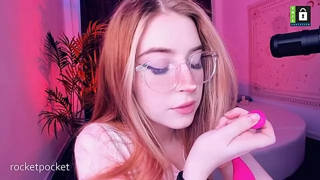 Offline _PocketRocket_ on StripChat