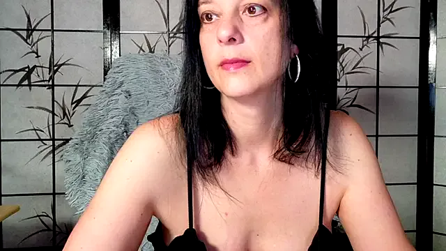 Offline _Sweetlonglips_ on StripChat