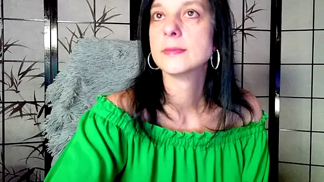 Offline _Sweetlonglips_ on StripChat