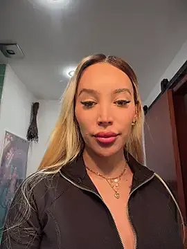 _viioletweekend_ on StripChat